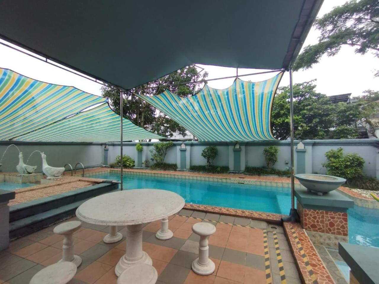 Vila Princess,Sentul 4Bedroom Dan Tenda Camping,Private Pool, Tenis Meja, Mini Billiard, Karaoke, Ayunan,Bbq, 08Satu3 80Satu6 4Satu5Satu Bogor Esterno foto