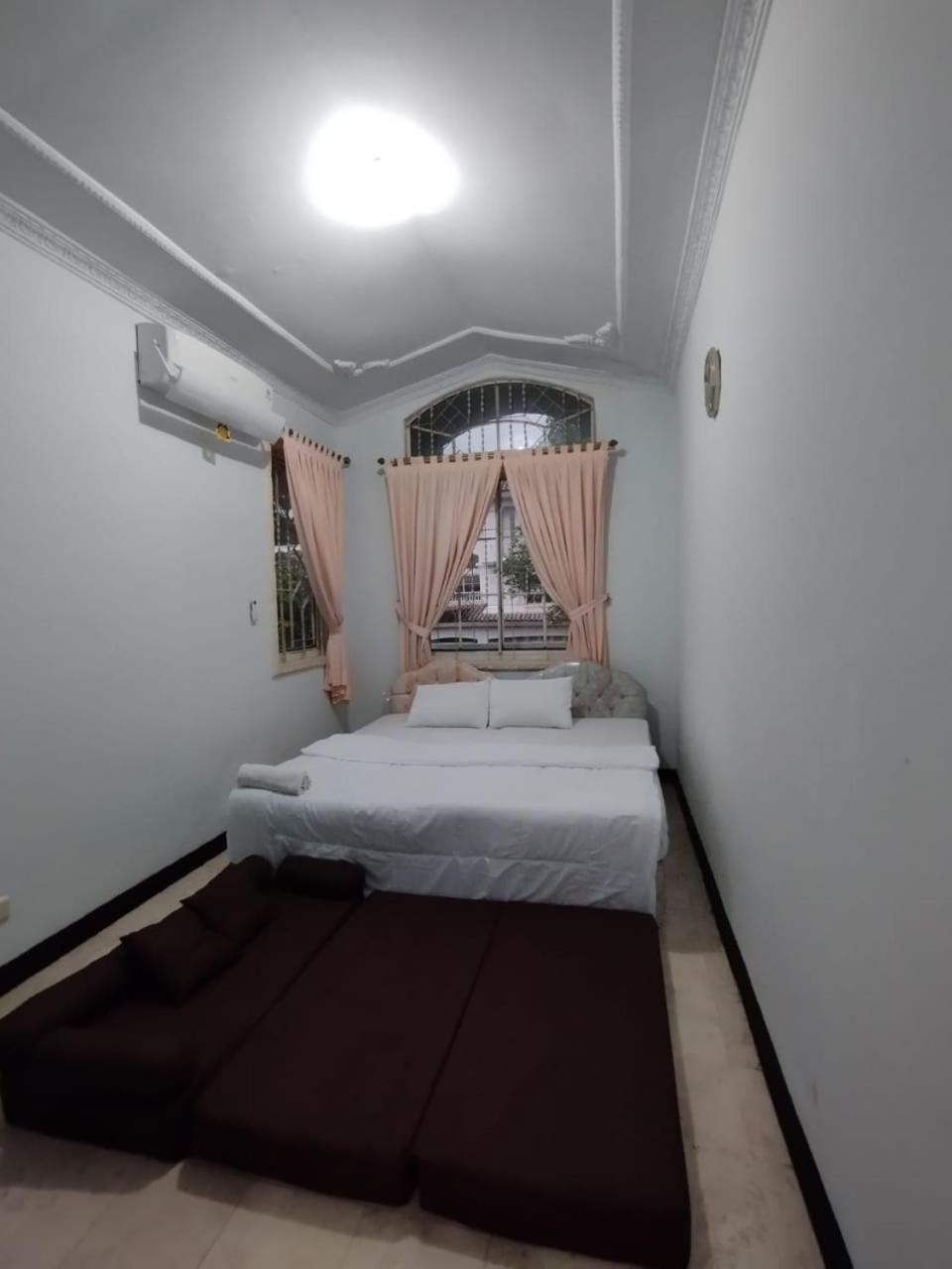 Vila Princess,Sentul 4Bedroom Dan Tenda Camping,Private Pool, Tenis Meja, Mini Billiard, Karaoke, Ayunan,Bbq, 08Satu3 80Satu6 4Satu5Satu Bogor Esterno foto