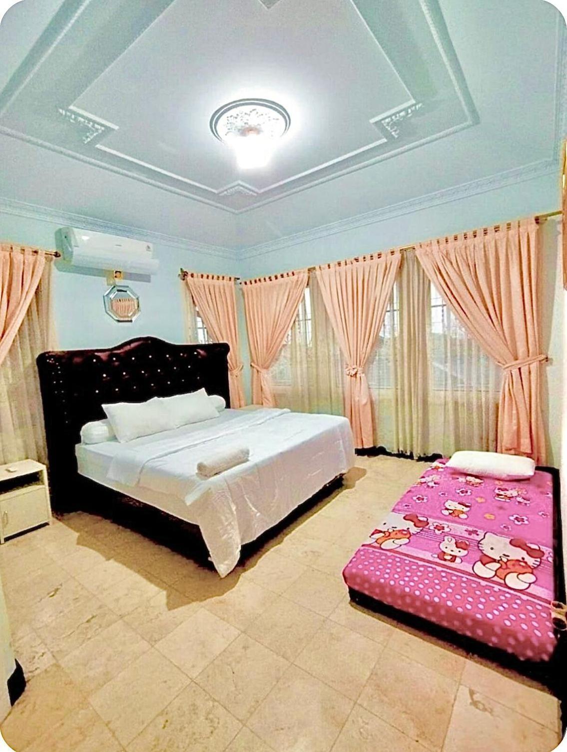 Vila Princess,Sentul 4Bedroom Dan Tenda Camping,Private Pool, Tenis Meja, Mini Billiard, Karaoke, Ayunan,Bbq, 08Satu3 80Satu6 4Satu5Satu Bogor Esterno foto