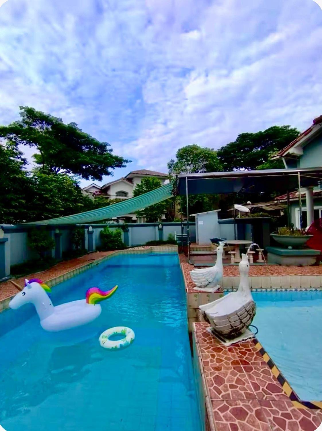 Vila Princess,Sentul 4Bedroom Dan Tenda Camping,Private Pool, Tenis Meja, Mini Billiard, Karaoke, Ayunan,Bbq, 08Satu3 80Satu6 4Satu5Satu Bogor Esterno foto