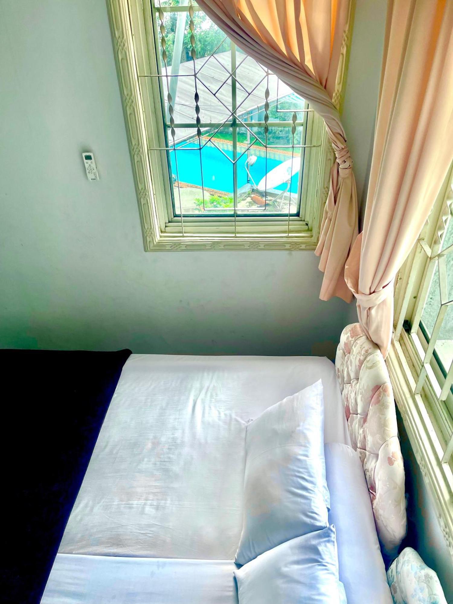 Vila Princess,Sentul 4Bedroom Dan Tenda Camping,Private Pool, Tenis Meja, Mini Billiard, Karaoke, Ayunan,Bbq, 08Satu3 80Satu6 4Satu5Satu Bogor Esterno foto